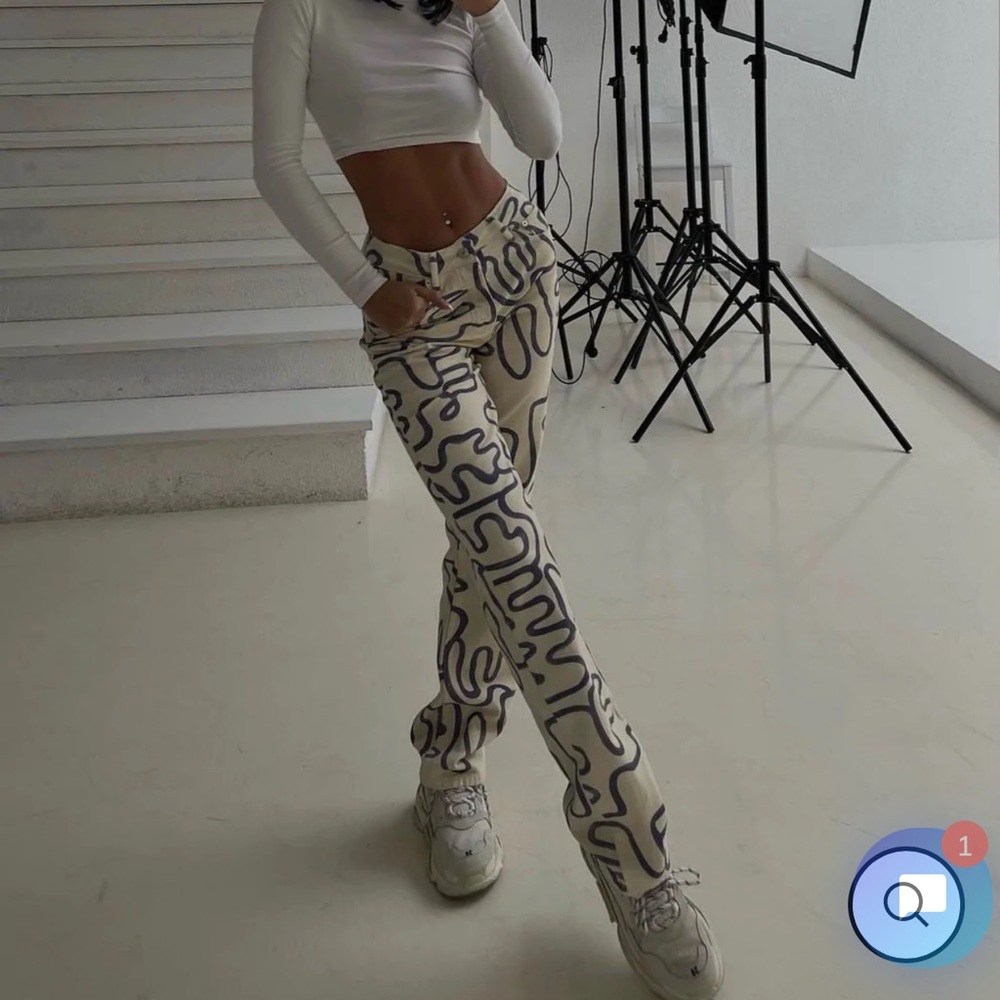 Brand New Piral lined Print Pants